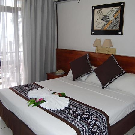Horizon Beach Resort Nadi Bagian luar foto