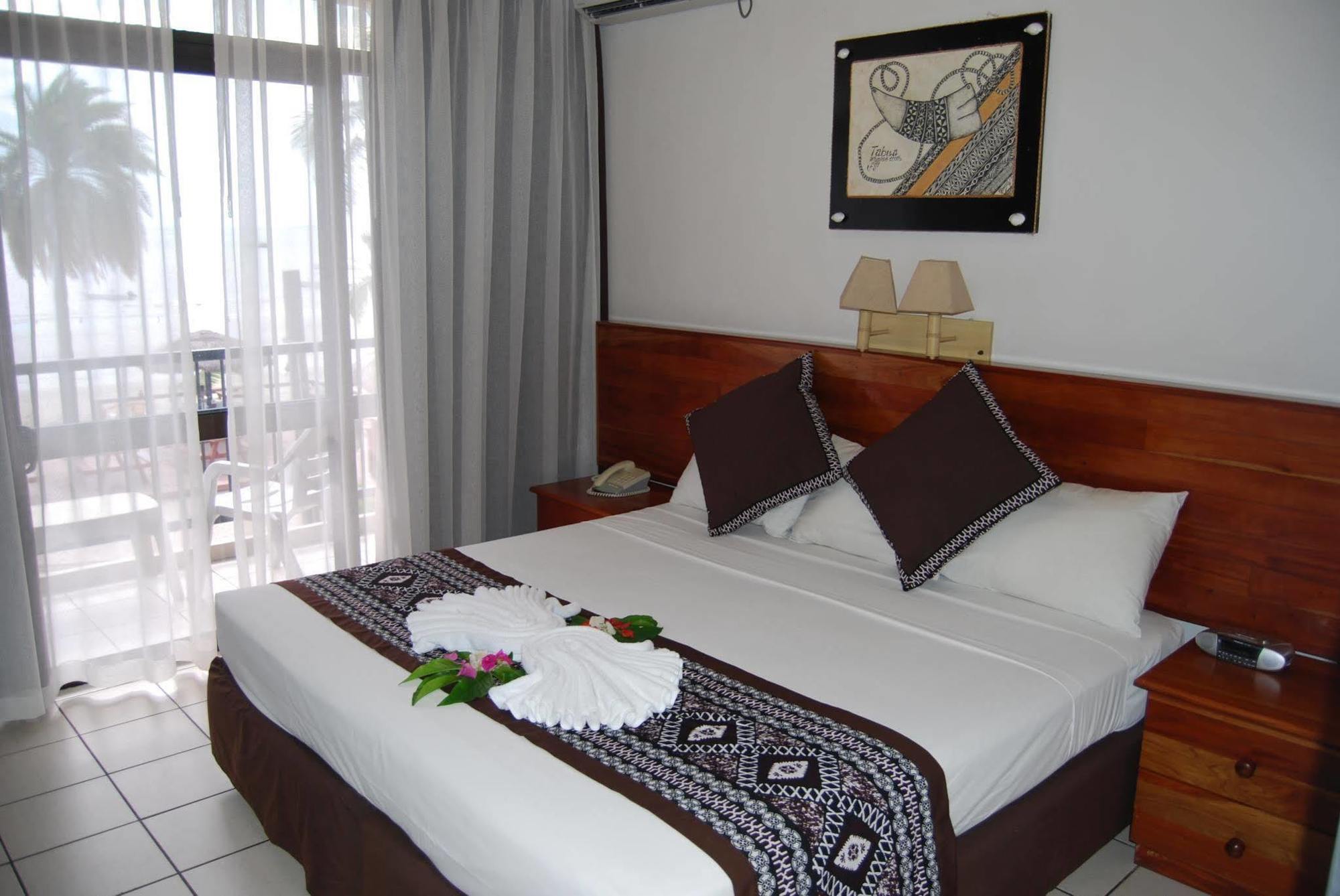 Horizon Beach Resort Nadi Bagian luar foto